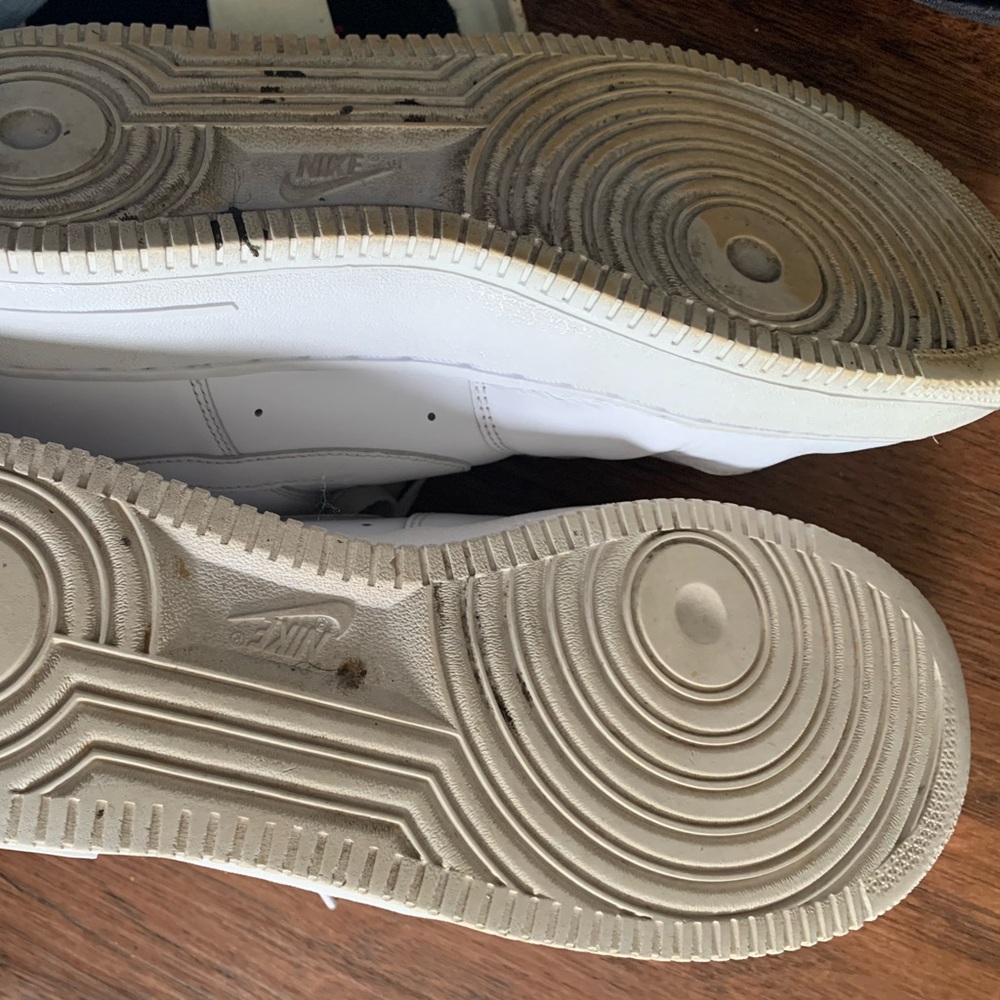 1 Used Men Sneakers size 12, color white,